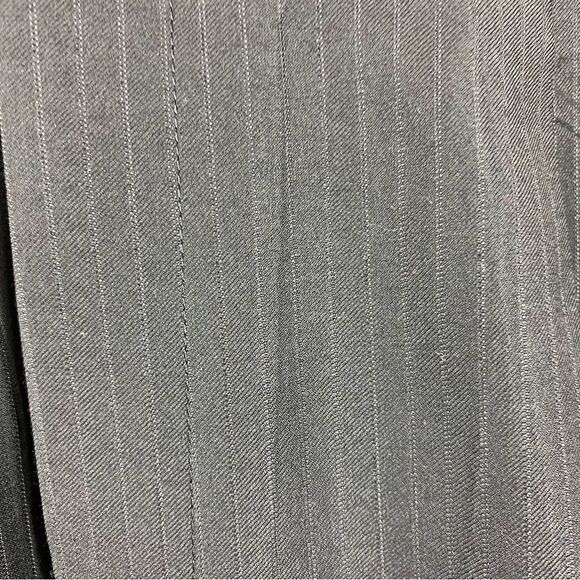 Men’s pinstripe custom tailored dress pants - Picture 4 of 8